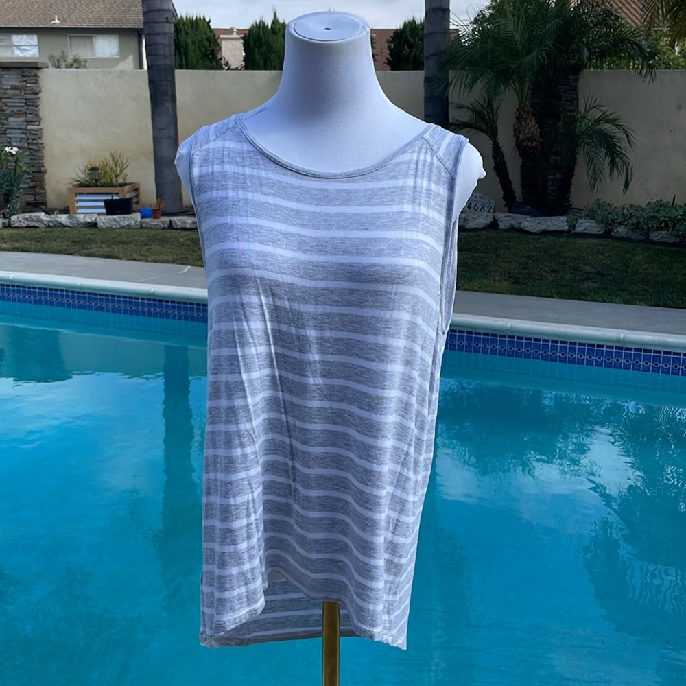 LOFT | Gray and white stripped top | Size M